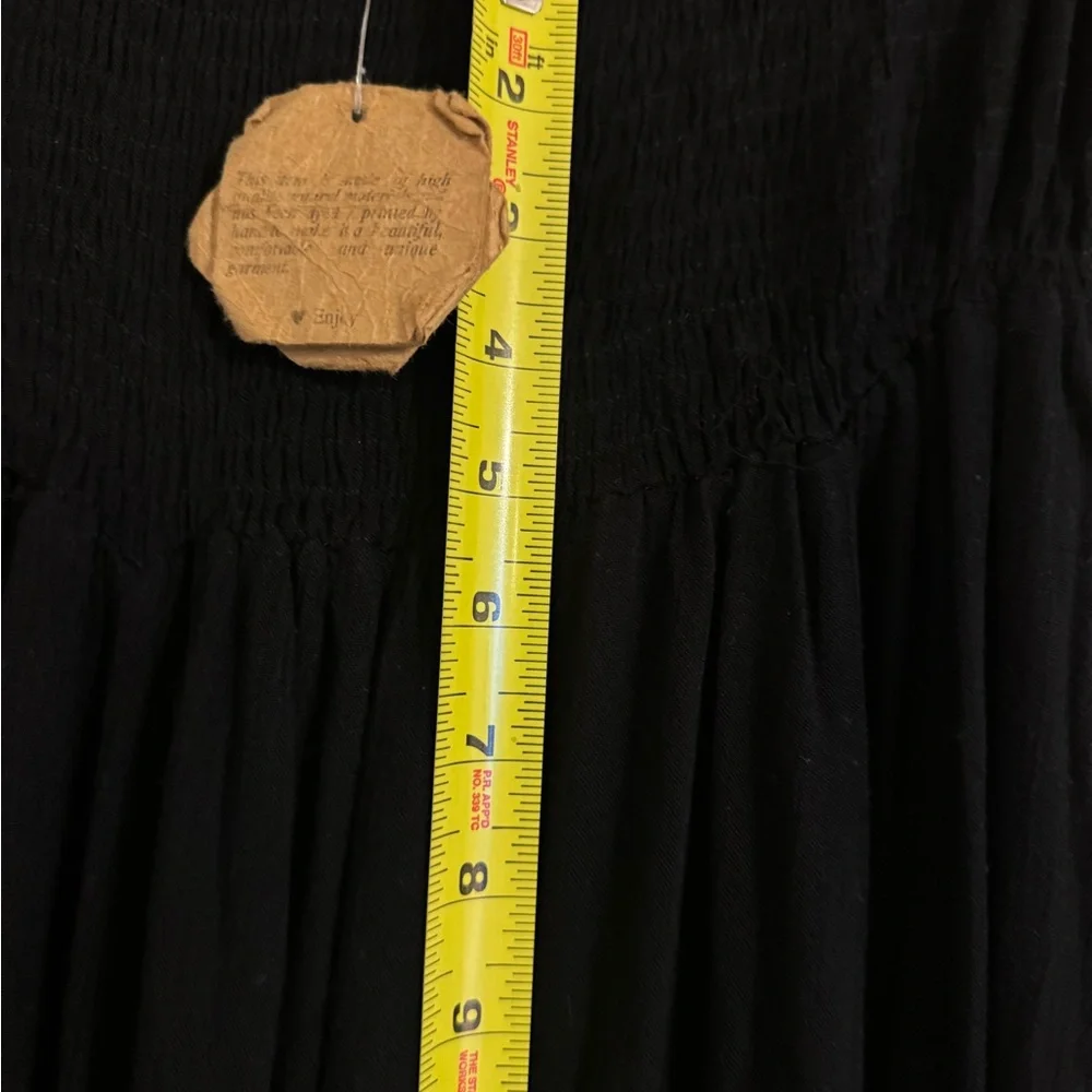 NWT Tree of Life, Black Size S/M. Gauzy Airy Coulottes , Wide Leg, Capris. Boho - Picture 13 of 14